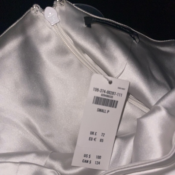 NWT Abercrombie & Fitch Pearl Off-The-Shoulder Puff Sleeve Mini Dress - Picture 7 of 7